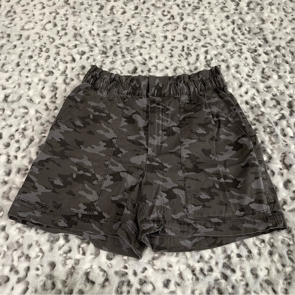 Banana Republic Camo Shorts
